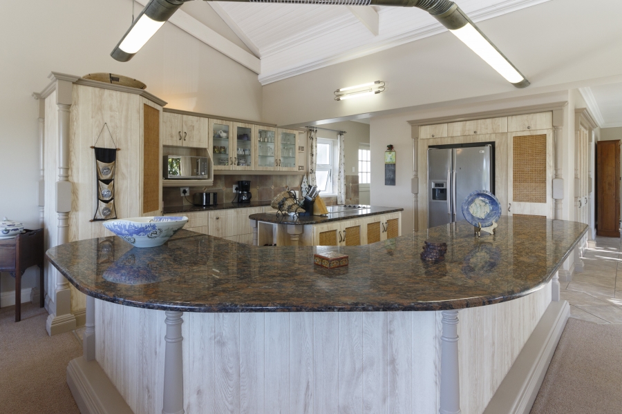 6 Bedroom Property for Sale in Royal Alfred Marina Eastern Cape